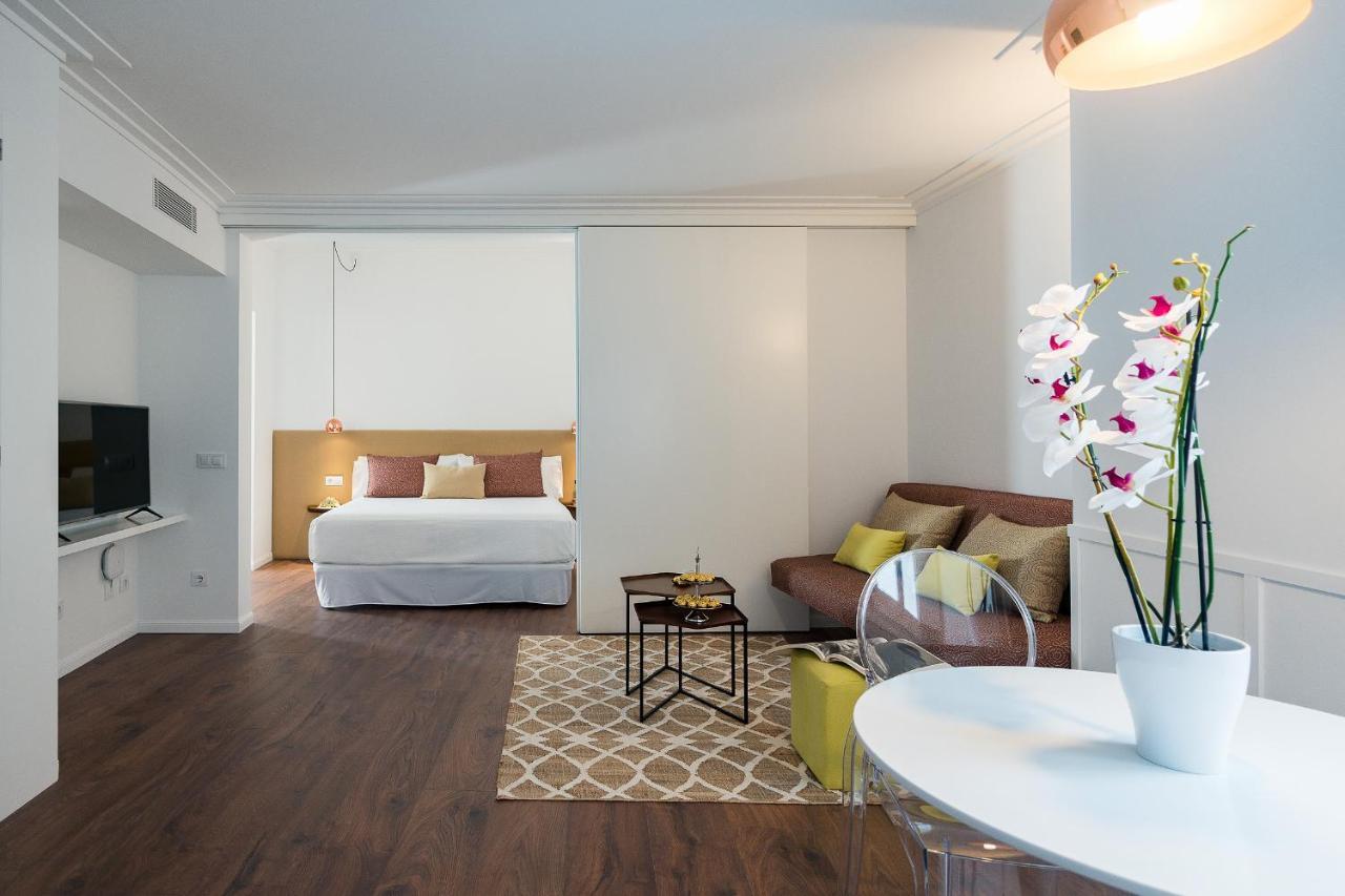 Divina Suites Hotel Boutique - Adults Only Ситадела Екстериор снимка